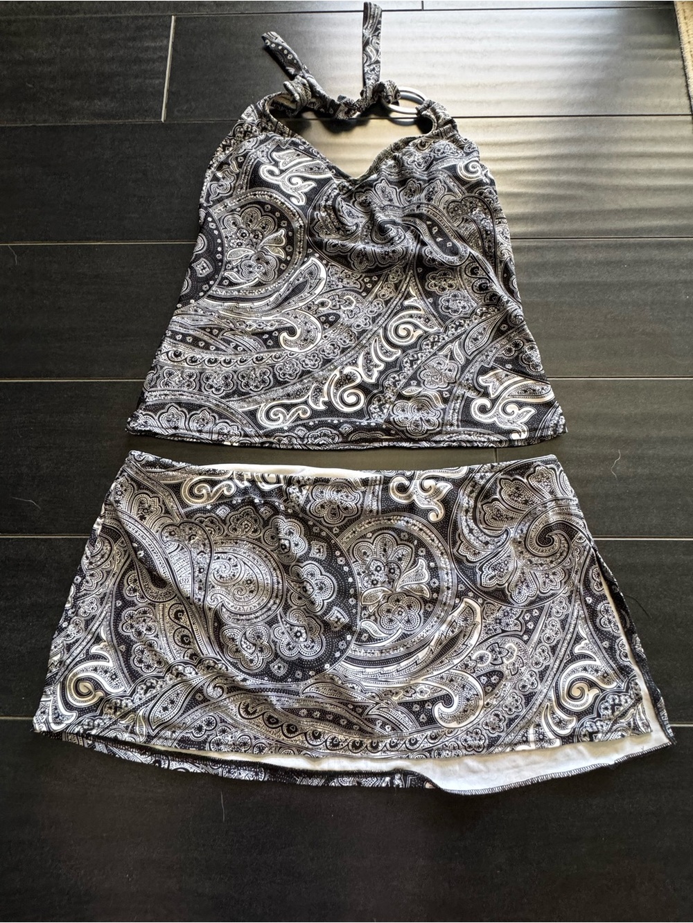 Women Black & White Paisley Swim suite set size Large